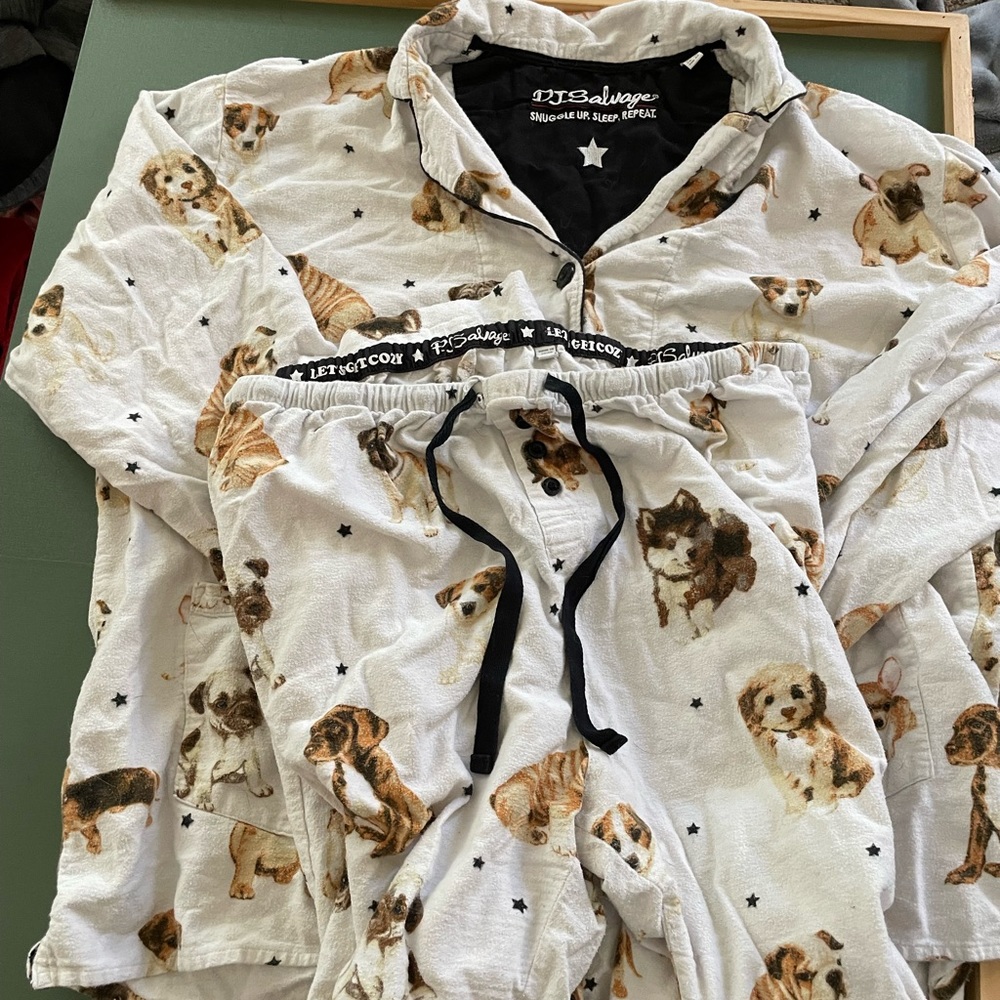 PJ Salvage Dog mama XL pajamas